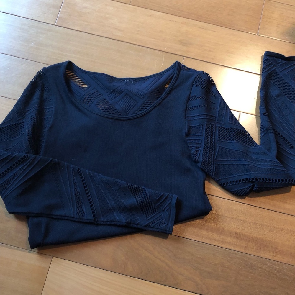 Fabletics cut out long sleeve